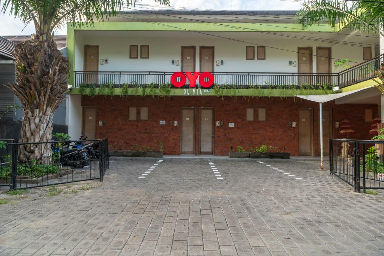 Oyo 697 Olivia Inn Denpasar Legian  Luaran gambar