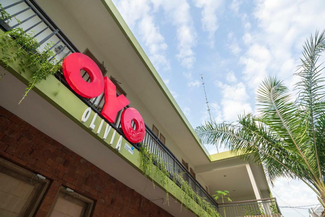 Oyo 697 Olivia Inn Denpasar Legian  Luaran gambar