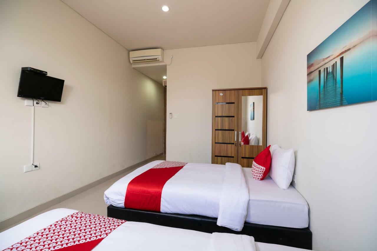 Oyo 697 Olivia Inn Denpasar Legian  Luaran gambar