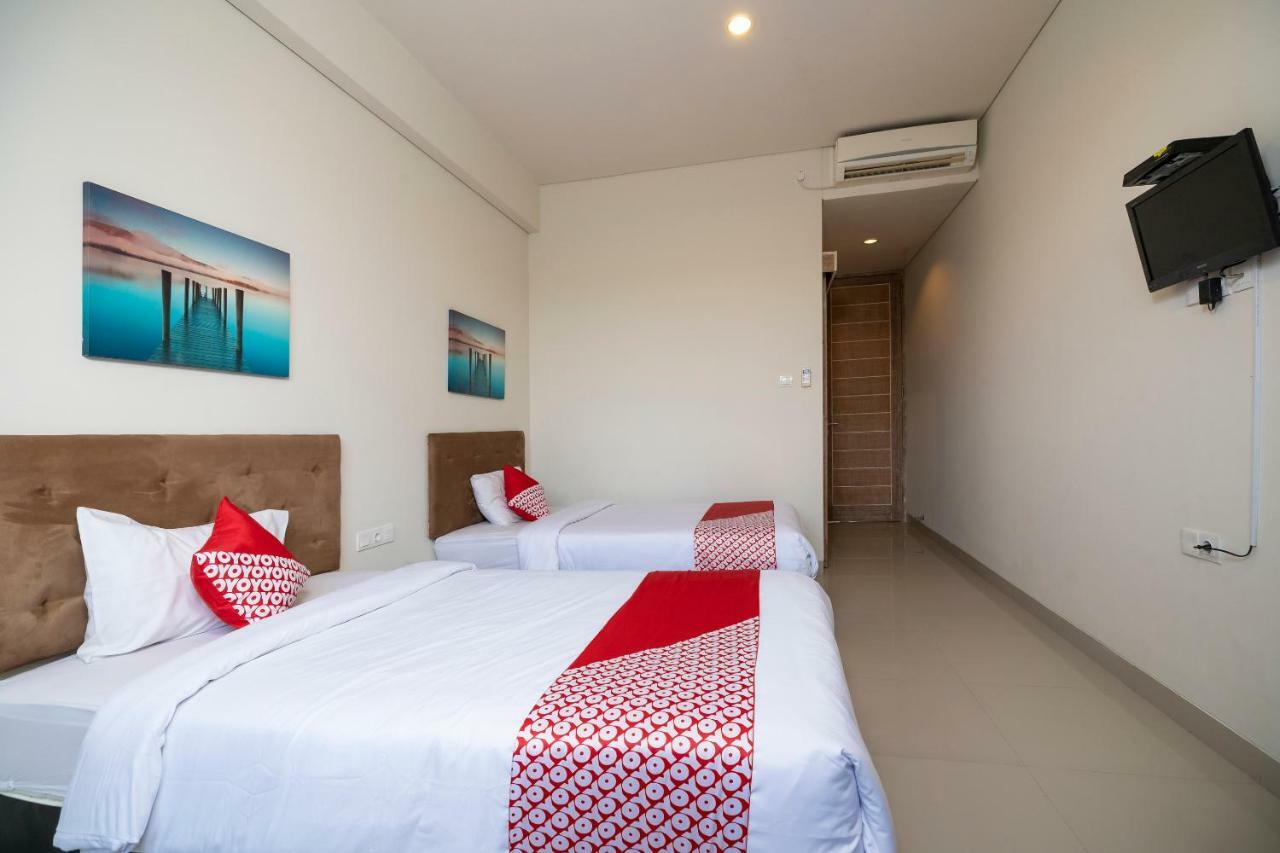 Oyo 697 Olivia Inn Denpasar Legian  Luaran gambar