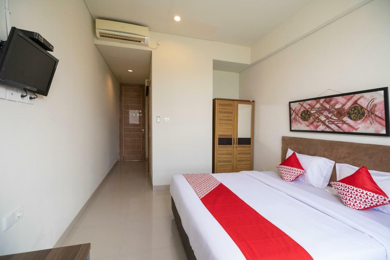 Oyo 697 Olivia Inn Denpasar Legian  Luaran gambar
