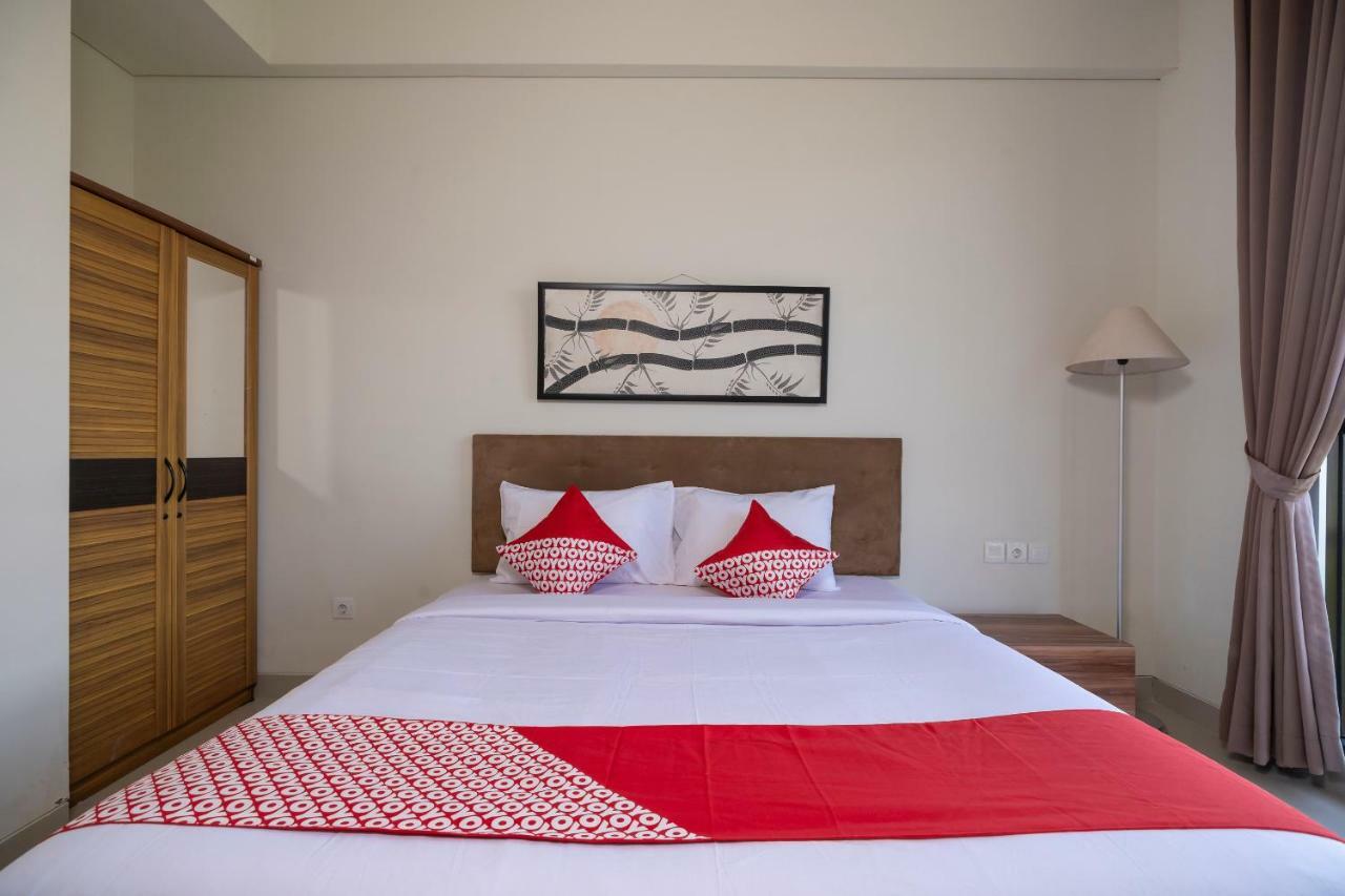 Oyo 697 Olivia Inn Denpasar Legian  Luaran gambar