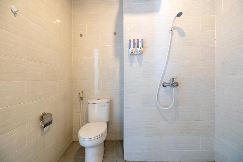 Oyo 697 Olivia Inn Denpasar Legian  Luaran gambar
